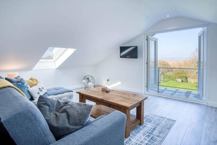 Glamping for 2 people, with terrace, with pets in Gower