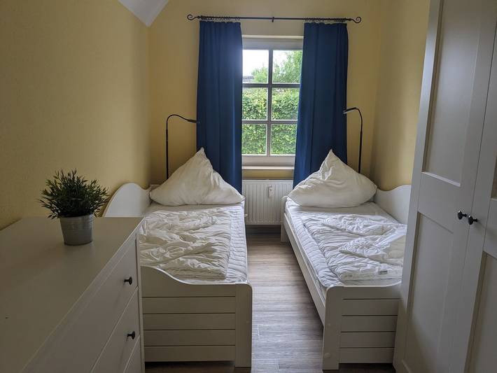Ferienwohnung für 6 Personen, mit Terrasse und Garten sowie Ausblick in Born a. Darß - 3