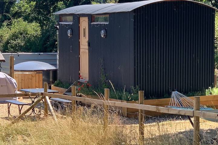 Cottage for 4 people, with Hot tub and Garden in New Forest