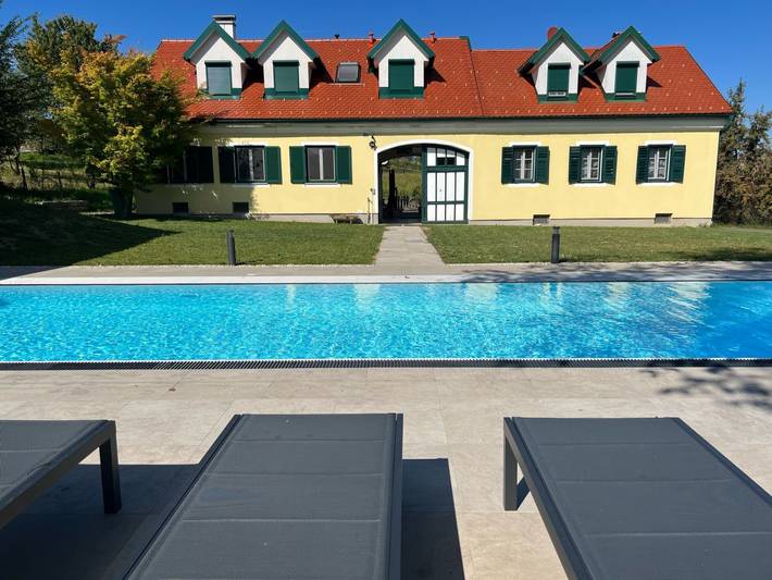Ferienwohnung für 2 Personen, mit Balkon und Terrasse sowie Garten in Jennersdorf