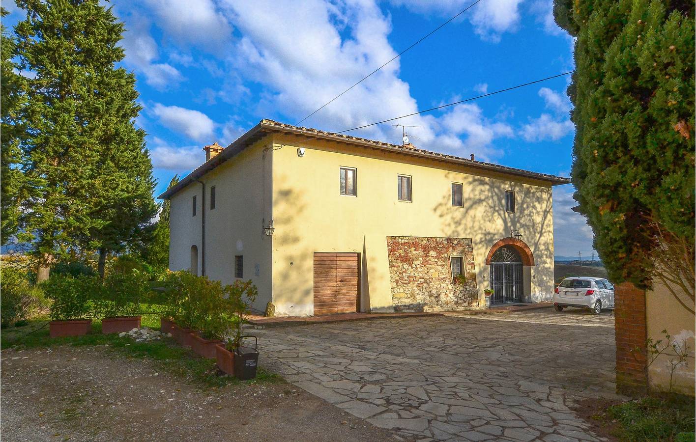 Appartamento intero, Appartamento di 80mq: parcheggio, piscina, giardino e internet in Rignano sull'Arno, Valdarno