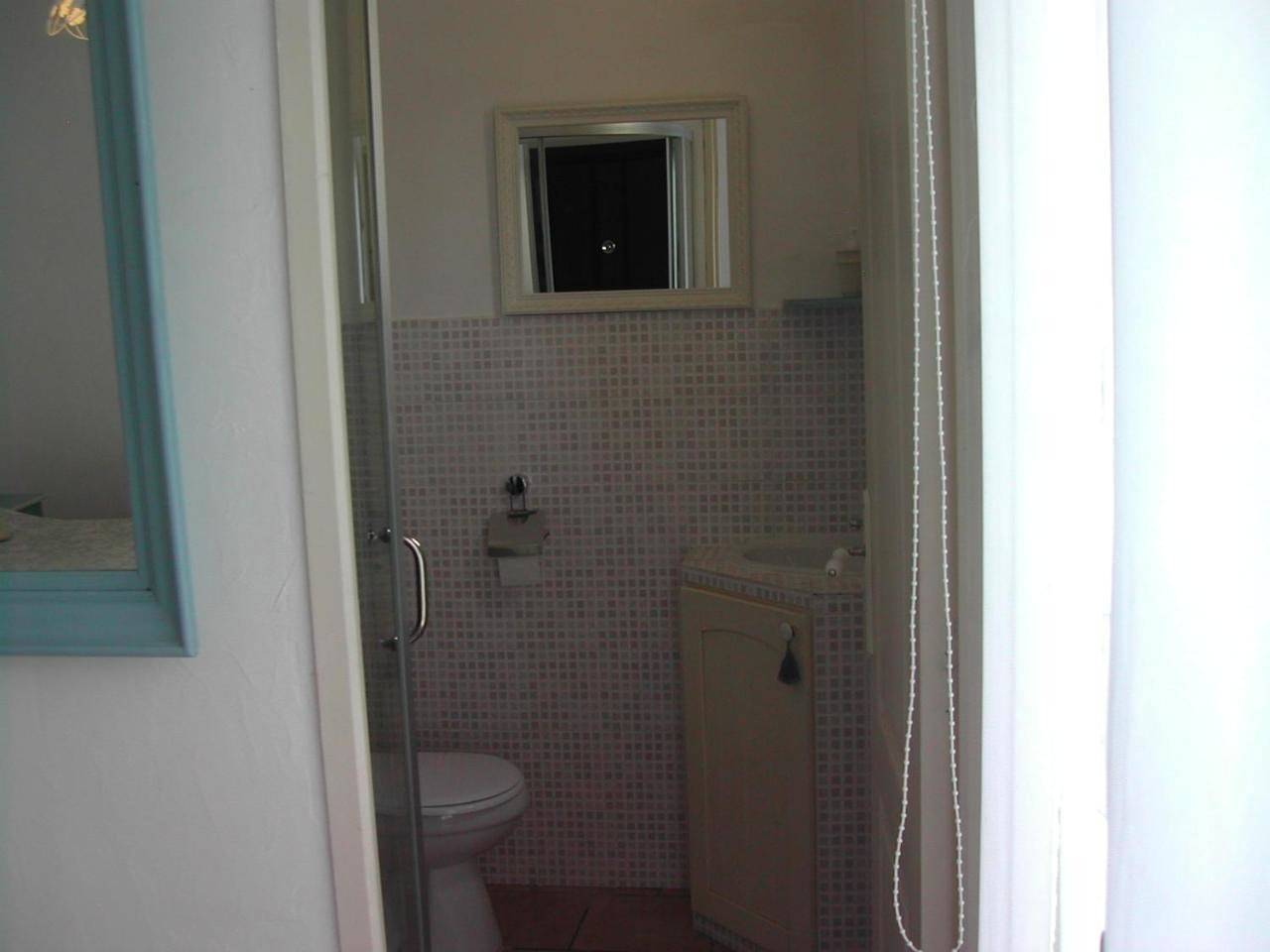 Appartement entier, Studio with Pool View in Tourtour, Région de Draguignan
