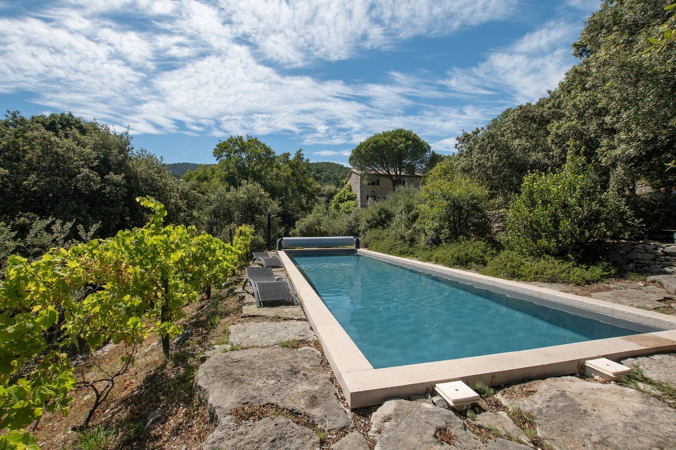 Villa 'L'Elzède' for 2–6 Guests with Mountain View, Private Pool, and Wi-Fi in Les Vans, Parc naturel régional des Monts d'Ardèche