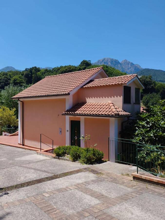 Villa per 6 persone, con Terrazza e Giardino nonché Panorama a Vietri sul Mare
