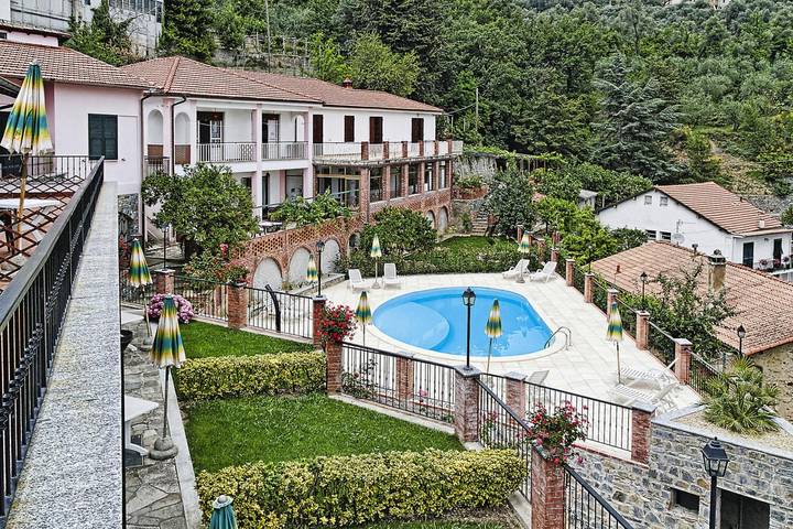 Agroturystyka dla 4 osób, z basen i ogród, zwierzęta dozwolone w Liguria