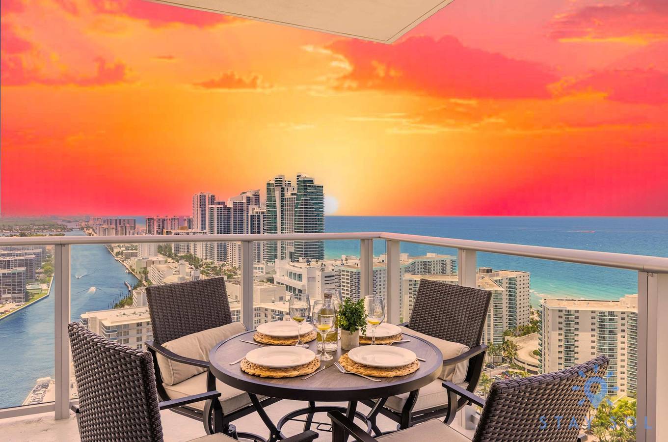 Apartamento entero, Luxury 2Br- Front Ocean   Bay View   Amazing Pools in Hollywood Beach (FL), Hollywood (Florida)