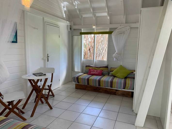 Bungalow con jacuzzi cerca de Grand-Bourg - 39 m² in Grand-Bourg, Guadalupe
