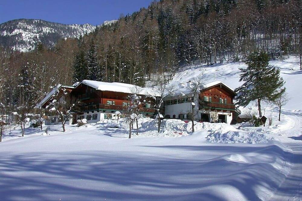 Ganze Wohnung, Ferienwohnung Untersberg, 1-2 Personen, 42 qm, Terrasse, ruhige Lage in Göllstock, Schönau am Königssee
