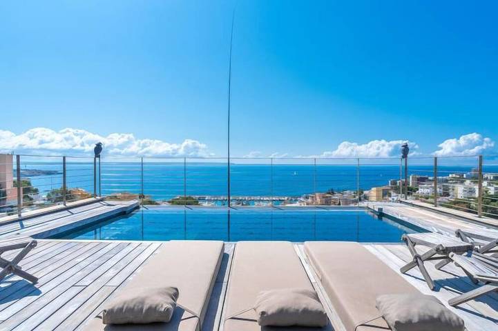 Ferienhaus für 8 Personen, mit Balkon und Pool