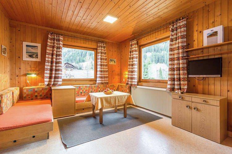 Geheel vakantieappartement, Vakantieappartement voor 6 personen met uitzicht in Villgratener Berge, Sankt Jakob in Defereggen