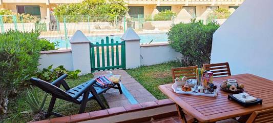 Gîte pour 4 personnes, avec jardin ainsi que piscine et vue dans Los Martínez