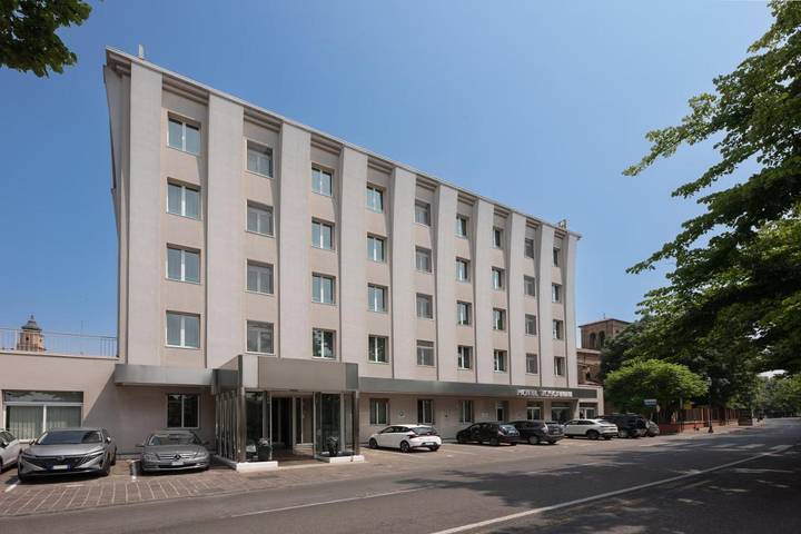 Hôtel, avec Terrasse