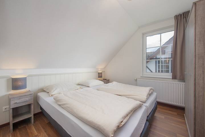 Ferienhaus für 4 Personen, mit Balkon/Terrasse und Terrasse sowie Garten und Pool in Ediger-Eller - 4