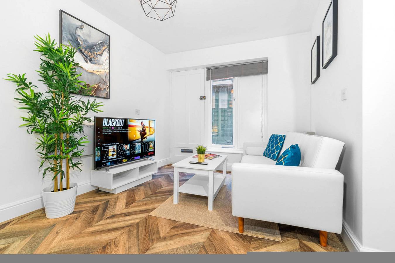 Entire apartment, Stylish Apartment - Wolverhampton Centre in Wolverhampton, Birmingham Area