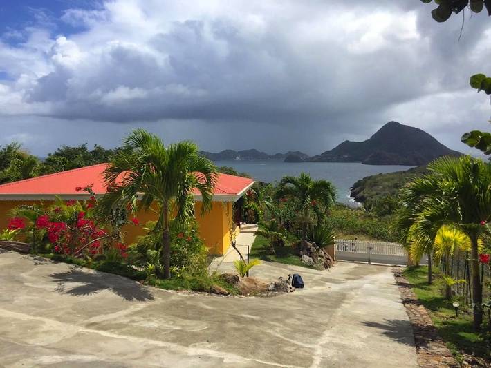 Villa pour 4 personnes, avec vue et jardin
