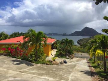 Cottage pour 4 personnes, avec jardin et vue à Terre-de-Bas