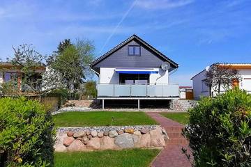 Ferienwohnung für 3 Personen, mit Garten in Sauzin