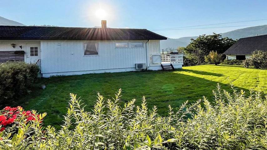 Ferienhaus für 13 Personen, mit Garten, mit Haustier in Bremanger - 4