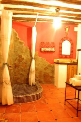 Casa rural para 2 personas, con jardín y terraza además de jacuzzi y piscina en Somontano de Barbastro - 4