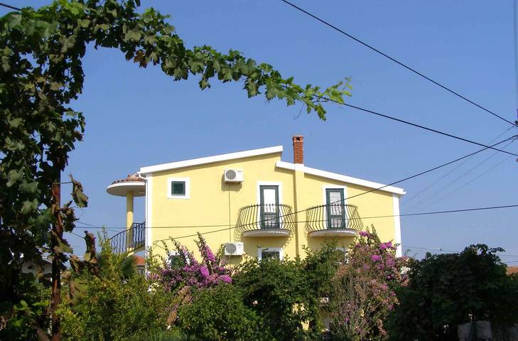 Ganze Ferienwohnung, Ferienwohnung nur 35 m bis zur Adria in Kukljica, Insel Ugljan