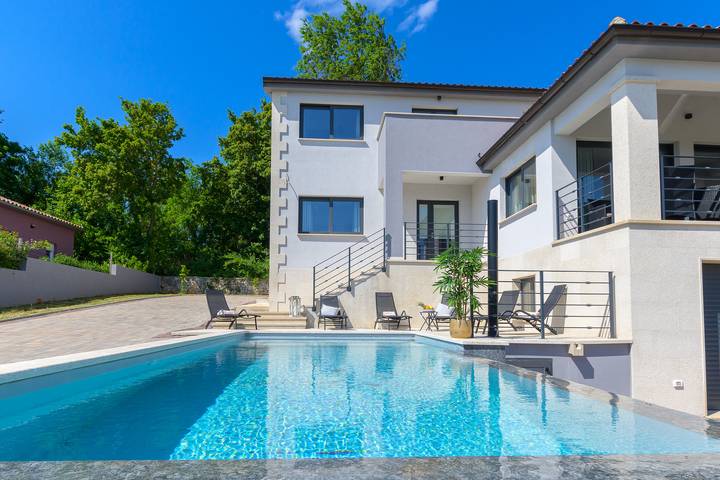 Location de vacances pour 6 personnes, avec piscine et terrasse, animaux acceptés à Svetvinčenat - 4