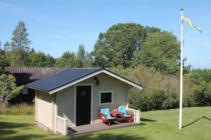 Ferienwohnung für 5 Personen, mit Terrasse und Garten sowie Seeblick und Ausblick in Hjo - 2