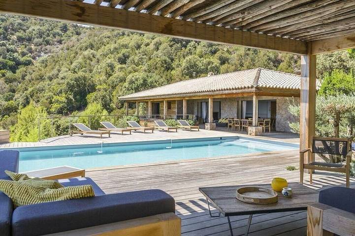 Maison de vacances pour 18 personnes, avec piscine à Porto-Vecchio
