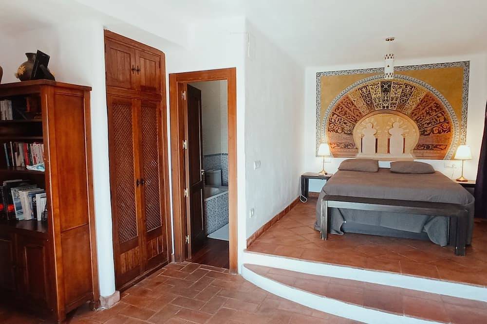 Casa de alta calidad, cerca de Granada, una gran piscina, vista excepcional in Alcalá la Real, Provincia de Jaén