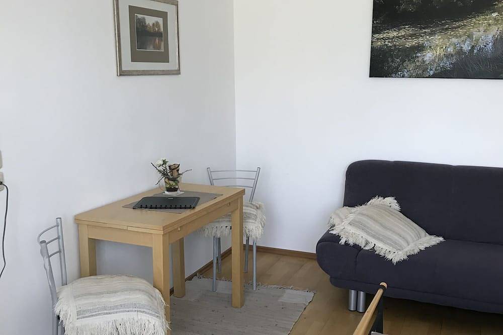 Ganze Wohnung, Gemütiche 24qm Ferienwohnung, kostenfreies Wlan  und Parken in Nordheim am Main, Fränkisches Weinland