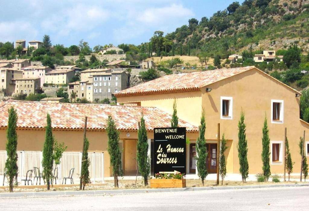 Three-Bedroom Apartment in Montbrun-les-Bains, Région de nyons