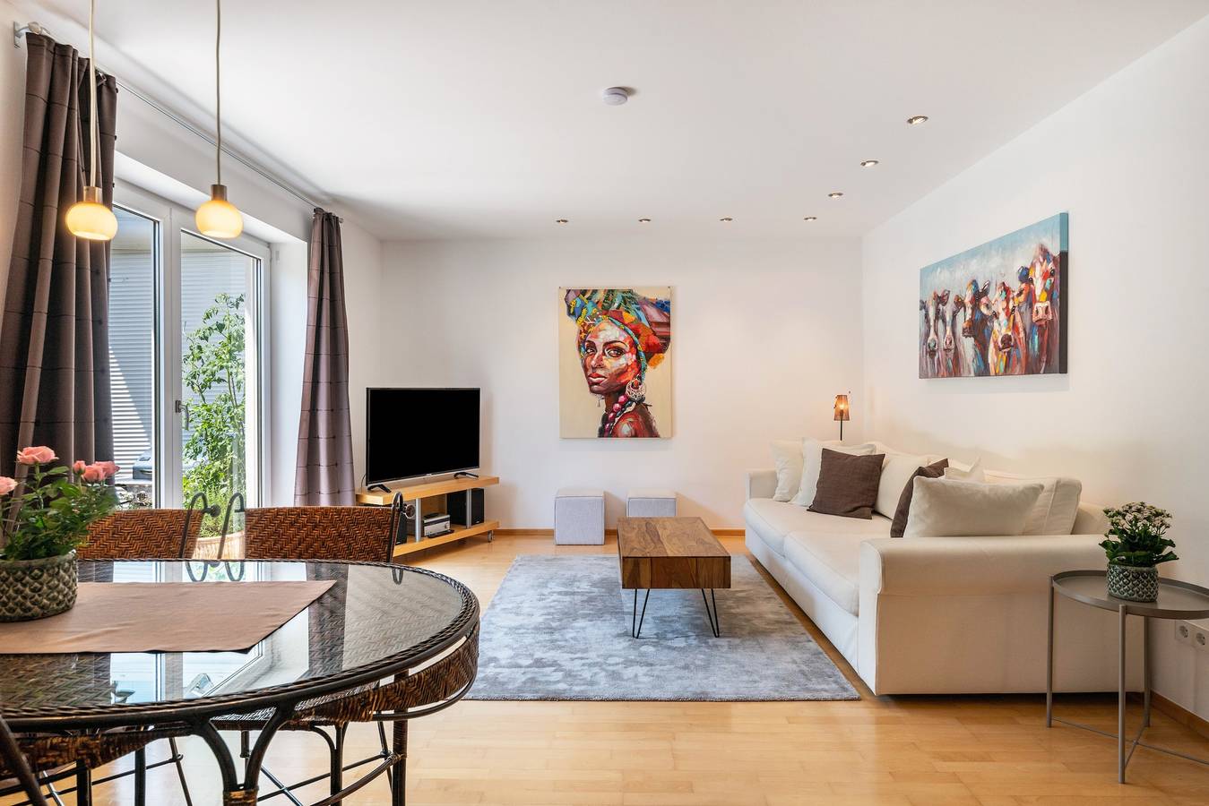 Ganze Wohnung, Apartment 'Chiemseeblick' mit Bergblick, privater Terrasse und Wlan in Traunstein, Chiemsee