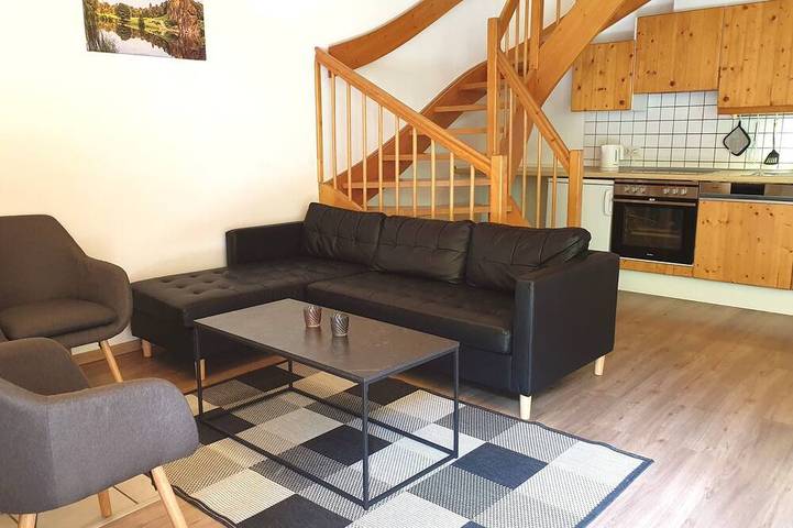Ferienhaus für 9 Personen, mit Terrasse und Garten
