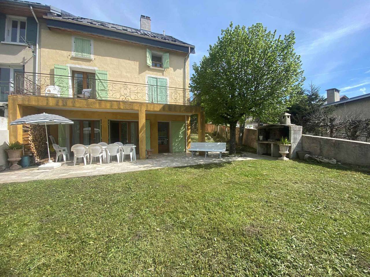 Maison de caractère avec cheminée au centre de Villard de Lans in Villard-de-Lans, Parc naturel régional du Vercors