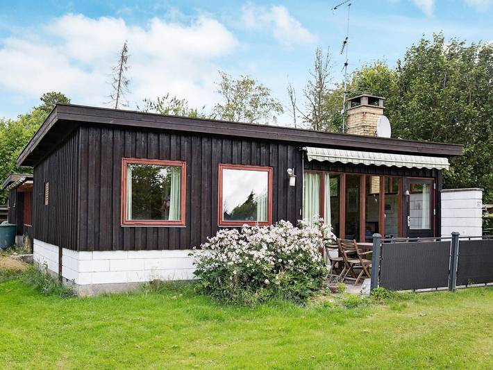 Feriehus for 6 personer, med Terrasse og Hage i Gilleleje
