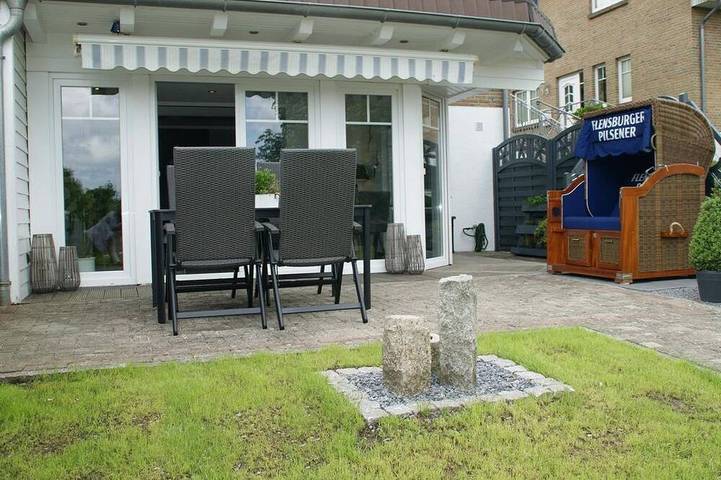 Ferienwohnung für 2 Personen, mit Garten und Terrasse in Wees