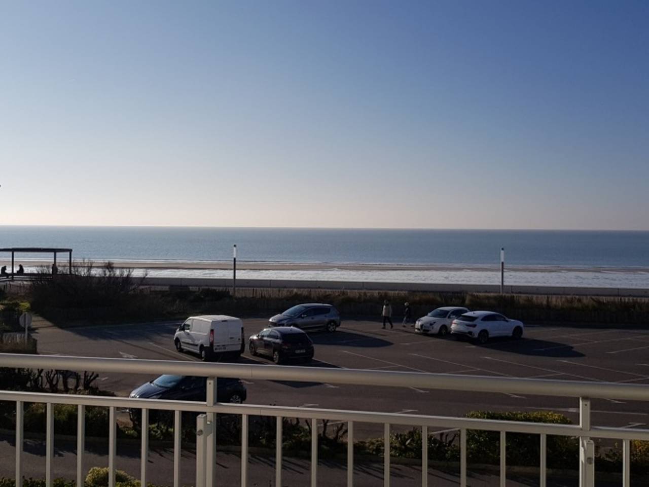 Ganze Wohnung, Notre-Dame-de-Monts - 55m² Whg. 1. Stock - 5 Pers. - Balkon, Meerblick - Haustiere Erlaubt in Notre-Dame-de-Monts, Vendée