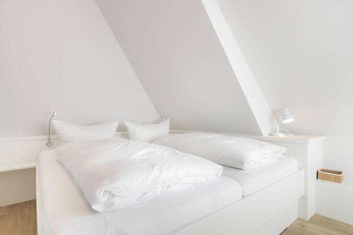 Ganze Wohnung, Helle, strandnahe 3-Zimmer Ferienwohnung mit ca. 65 m², für bis zu 4 Personen in Nordfriesische Inseln (Schleswig-Holstein) (Schleswig-Holstein), Wenningstedt