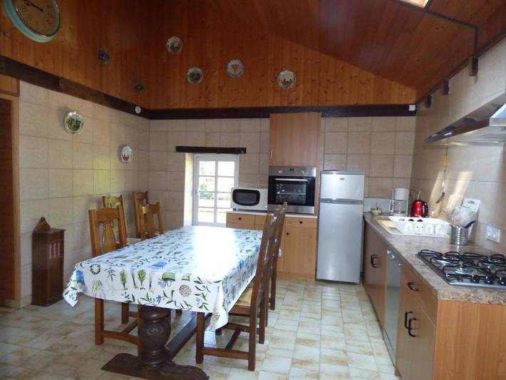 Location de vacances pour 6 personnes, avec jardin et vue à Cléden-Poher - 4