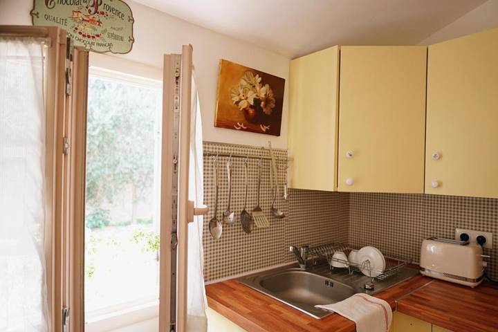 Gîte pour 4 personnes, avec vue et jardin dans Montfavet - 2