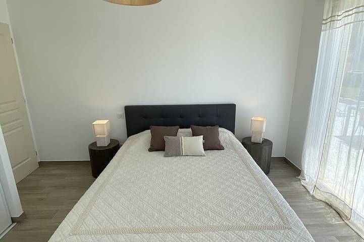 Location de vacances pour 2 personnes, avec balcon et jardin à Petreto-Bicchisano - 3