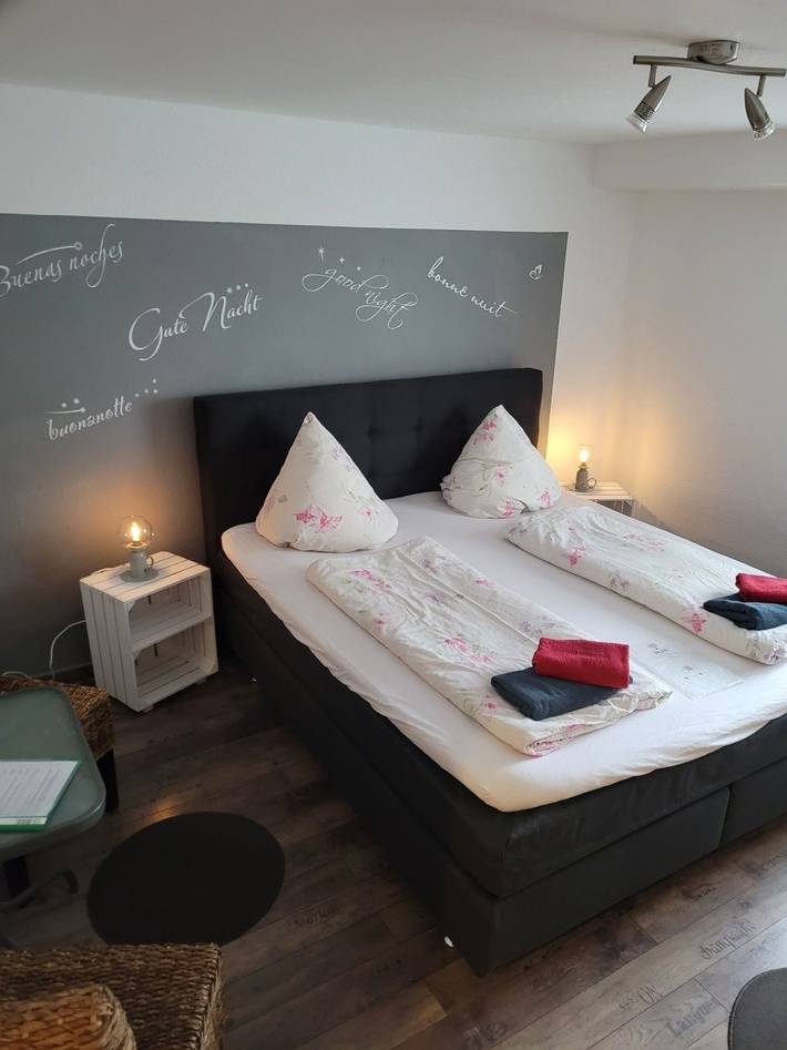 Ferienwohnung für 2 Personen, mit Terrasse und Ausblick in Langelsheim