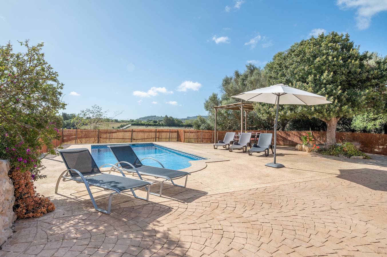 Maison de campagne majorquine Ses Comes de Son Cladera avec piscine privée et vue sur la montagne in Manacor, Majorque de l'Est