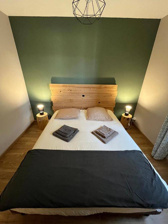 Gîte pour 3 personnes, avec terrasse à Saint-Front - 3