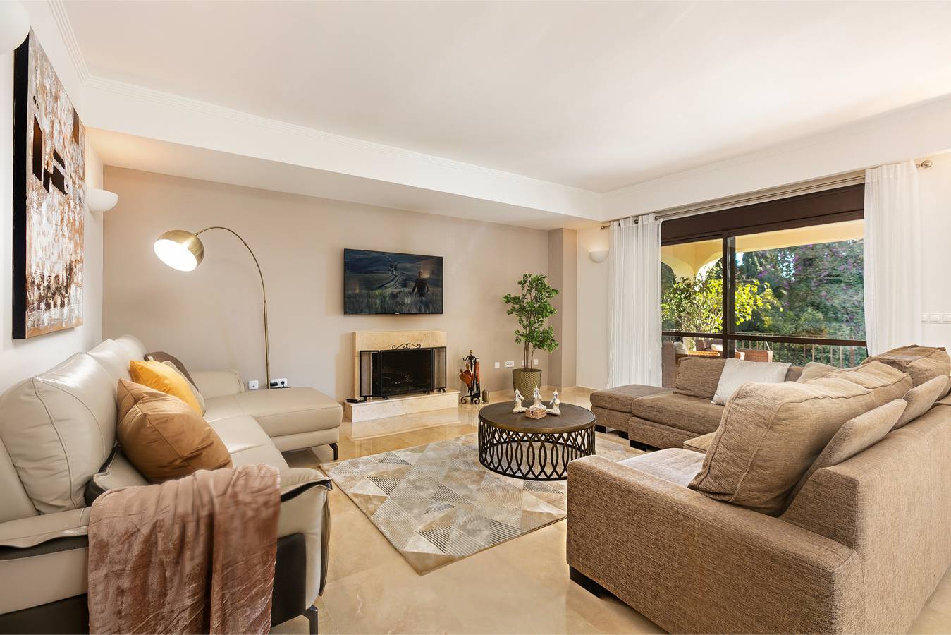 Villa Maddie in Las Chapas, Marbella