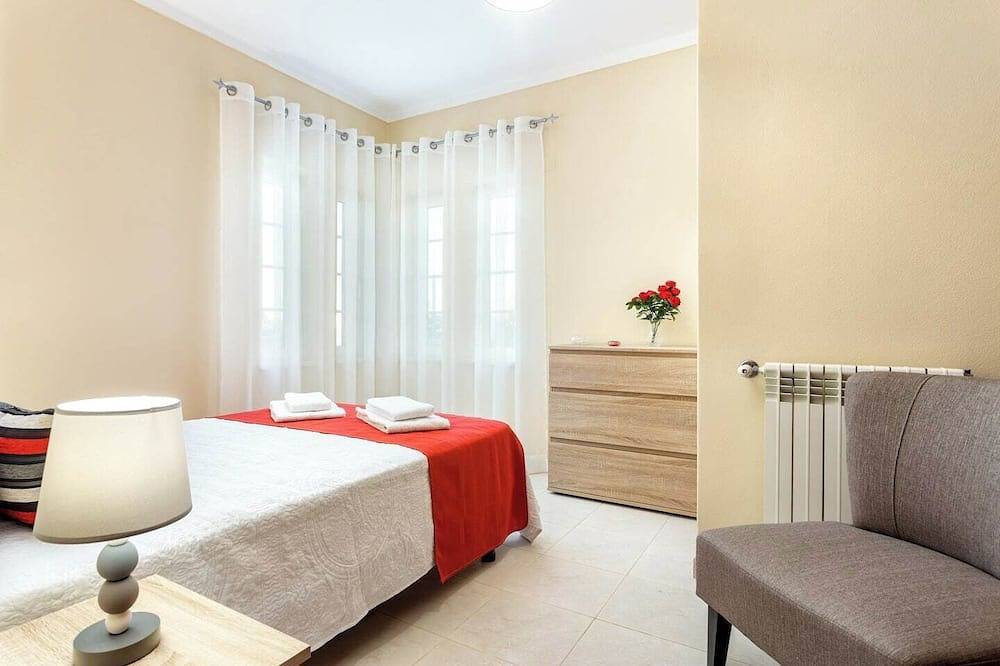 Casa Cor de Rosa, V3 with heated pool in Montes de Alvor, Alvor