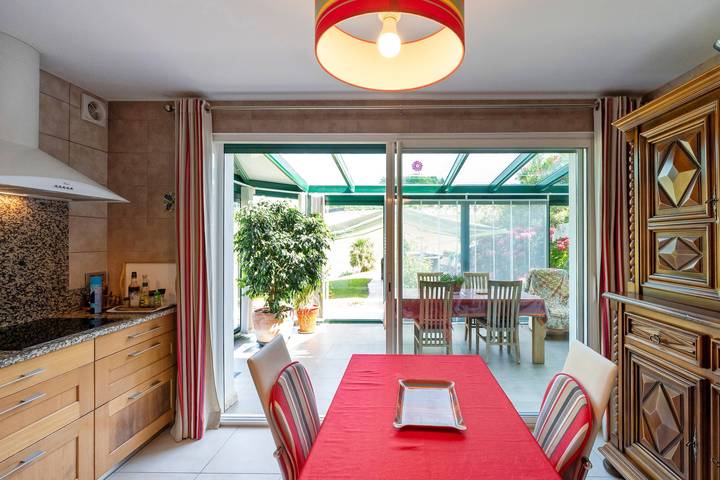 Ganze Wohnung, Appartement „Xokoa“ mit Bergblick, privater Terrasse und Wlan in Urrugne, Bayonne und Umgebung