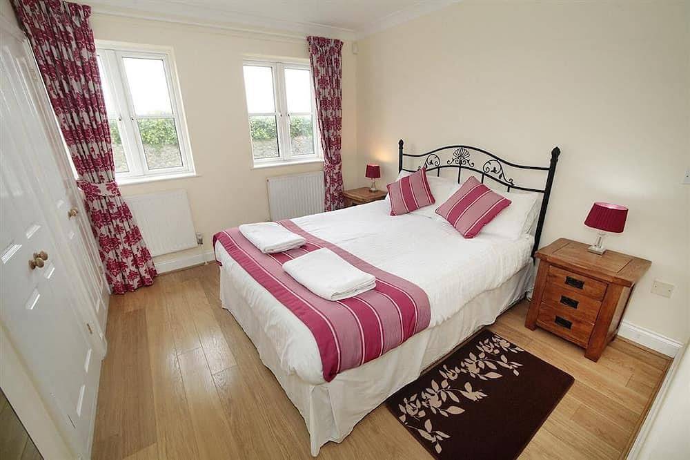 4 Bed in Port Eynon (oc-hh9901) in Swansea region