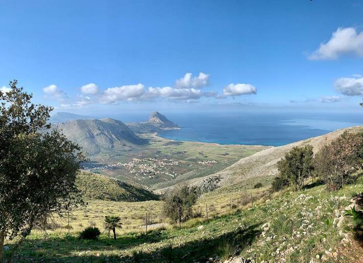 Appartamento per 4 persone, con Balcone e Terrazza nonché Giardino e Panorama a Castelluzzo