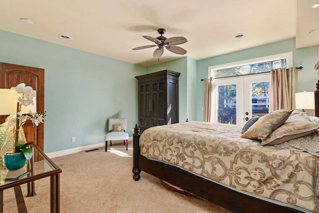 Wunderschöne, renovierte Lakefront Lodge an der Whitefish Chain of Lakes in Crosslake, Crow Wing County