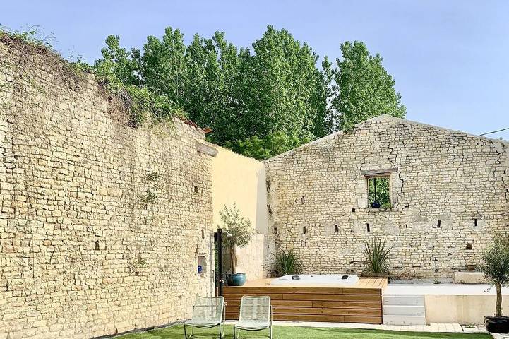 Location de vacances pour 12 personnes à Saint-Médard-d'Aunis